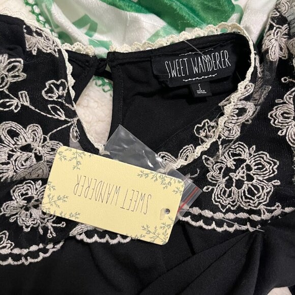 NEW Sweet Wanderer Shirt Small - Picture 4 of 4